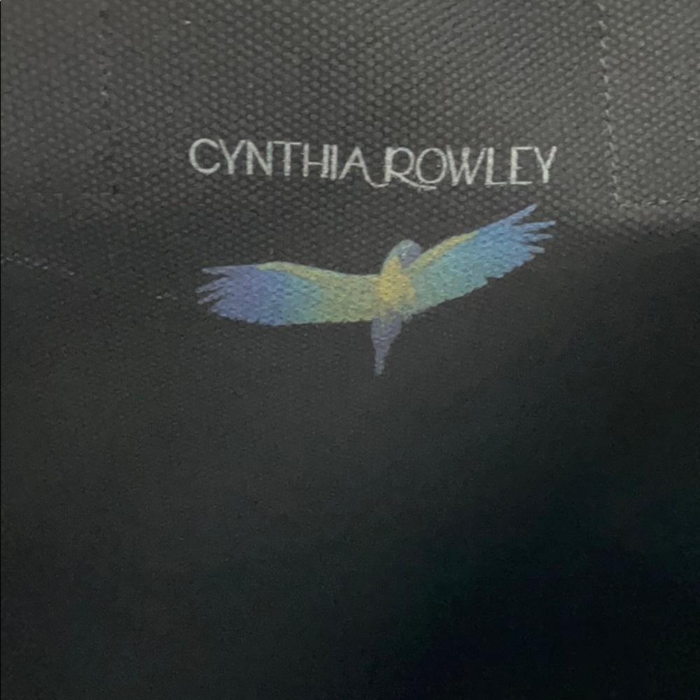 Cynthia Rowley tote. In new condition. - Picture 3 of 3